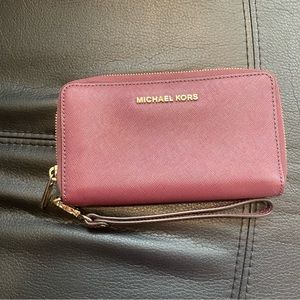 Michael Kors leather wristlet